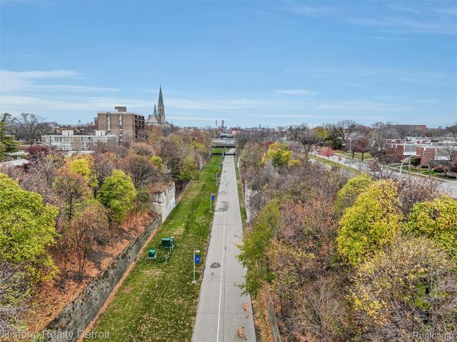 1300 E Lafayette 2409, Detroit, MI 48207