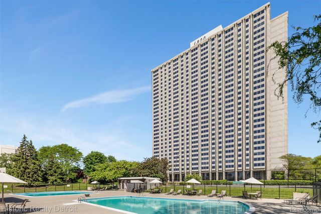 1300 E Lafayette 2409, Detroit, MI 48207