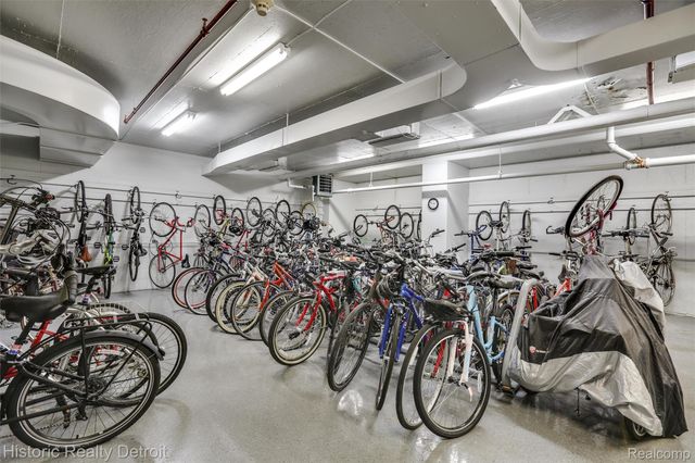 1300 E Lafayette 2409, Detroit, MI 48207