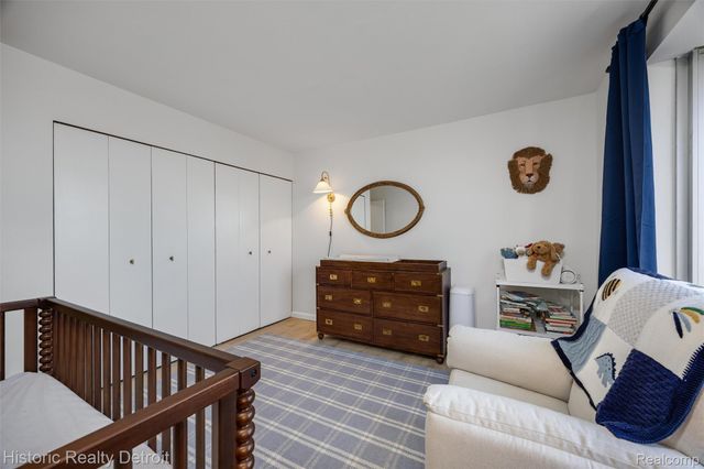 1300 E Lafayette 2409, Detroit, MI 48207