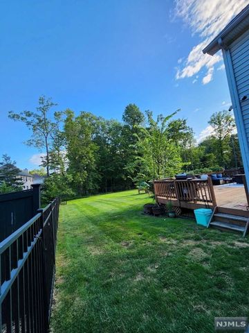44 Old Smalleytown Road, Warren, NJ 07059