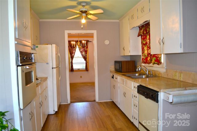 405 Wesley Heights Drive, Albemarle, NC 28001