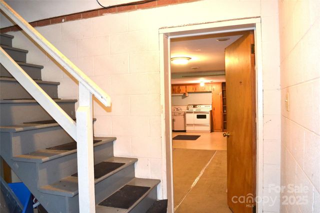 405 Wesley Heights Drive, Albemarle, NC 28001