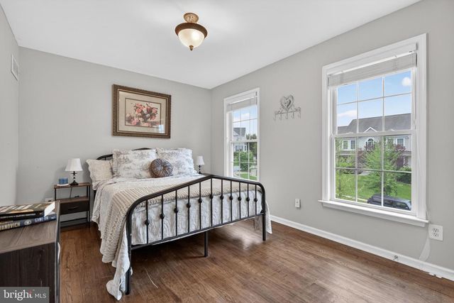 7703 GRAND LAKE DR, Seven Valleys, PA 17360