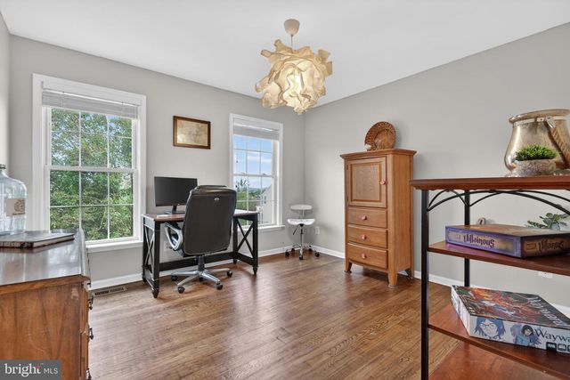 7703 GRAND LAKE DR, Seven Valleys, PA 17360