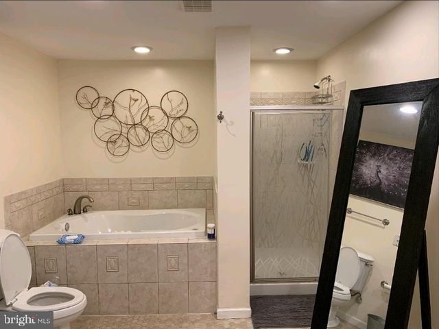 7703 GRAND LAKE DR, Seven Valleys, PA 17360