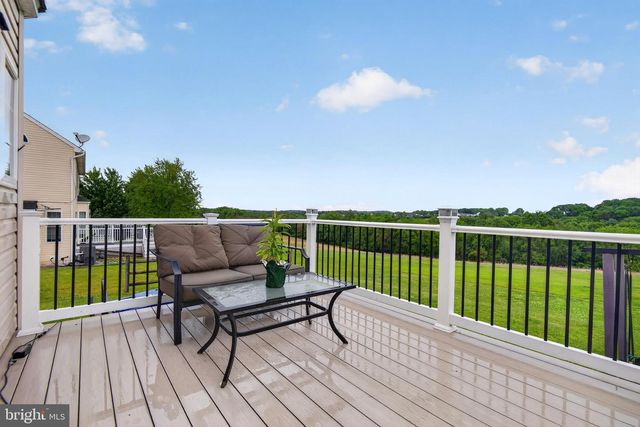 7703 GRAND LAKE DR, Seven Valleys, PA 17360