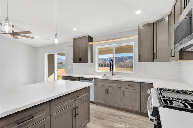 21533 Del Oro Road, Apple Valley, CA 92307