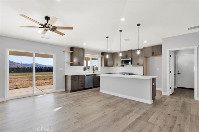21533 Del Oro Road, Apple Valley, CA 92307