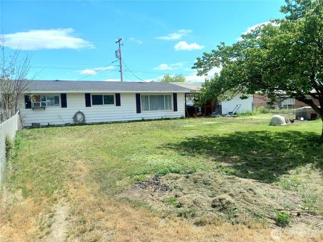 410 Biggs Drive, Moses Lake, WA 98837