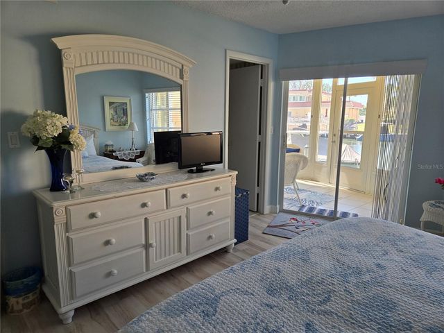 1215 S PORTOFINO DRIVE 107, Sarasota, FL 34242