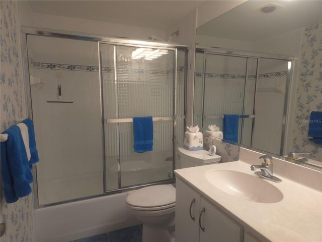 1215 S PORTOFINO DRIVE 107, Sarasota, FL 34242