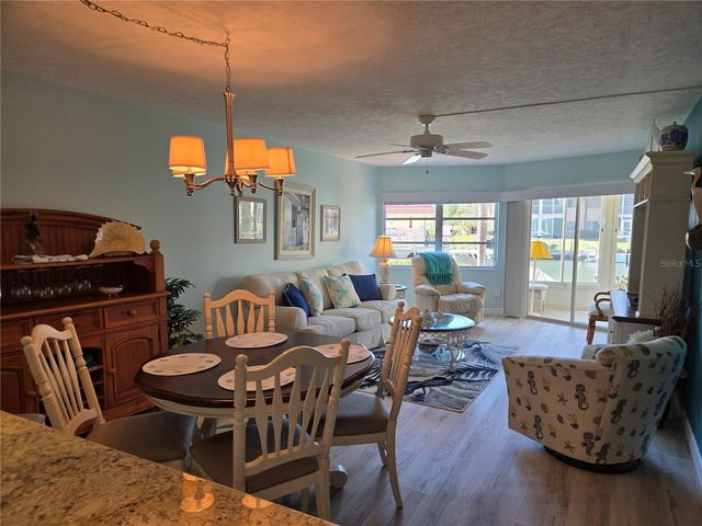 1215 S PORTOFINO DRIVE 107, Sarasota, FL 34242