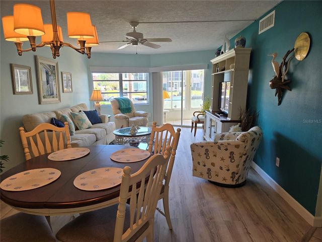 1215 S PORTOFINO DRIVE 107, Sarasota, FL 34242