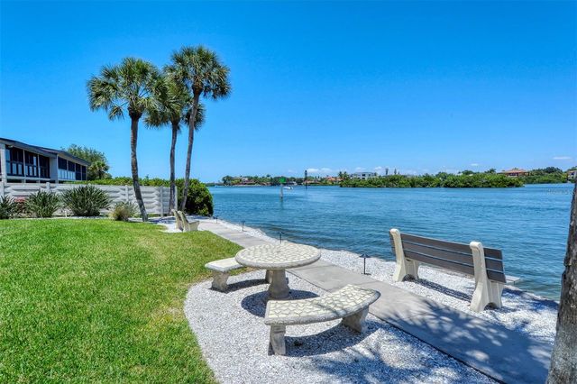 1215 S PORTOFINO DRIVE 107, Sarasota, FL 34242