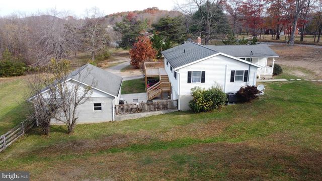 23 WILD TURKEY LN, Berkeley Springs, WV 25411