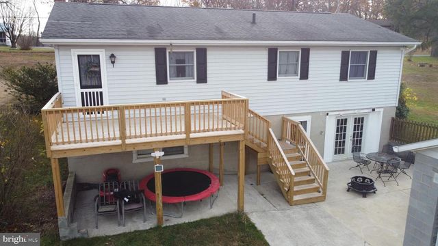 23 WILD TURKEY LN, Berkeley Springs, WV 25411