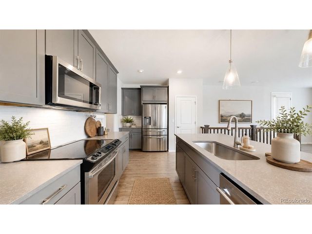 17344 W 94th Ave, Arvada, CO 80007
