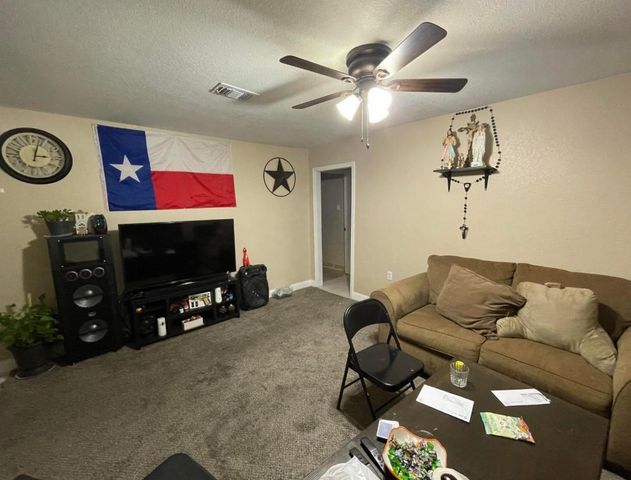 7510 Meadowyork Street, Houston, TX 77037