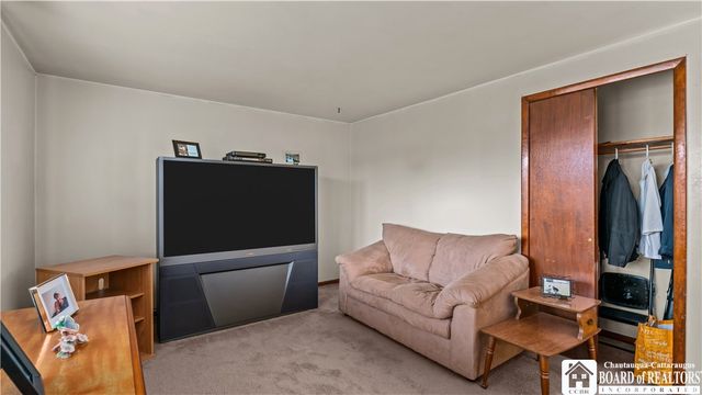 101 Poinciana Parkway, Cheektowaga, NY 14225