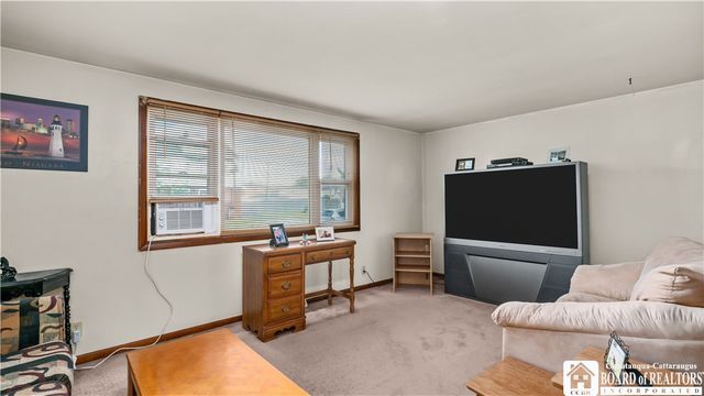 101 Poinciana Parkway, Cheektowaga, NY 14225