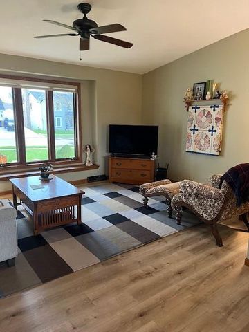 4211 51st AVENUE, Kenosha, WI 53144