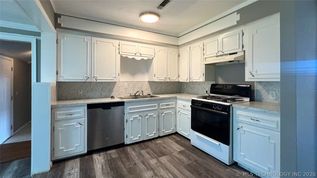 1230 N Olympia Avenue, Tulsa, OK 74127