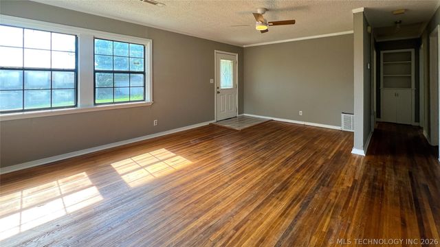 1230 N Olympia Avenue, Tulsa, OK 74127