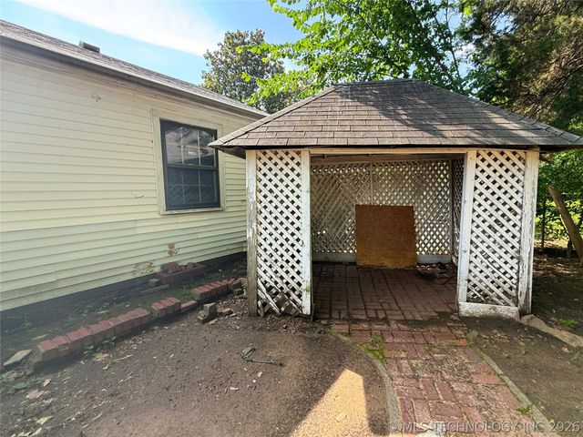 1230 N Olympia Avenue, Tulsa, OK 74127
