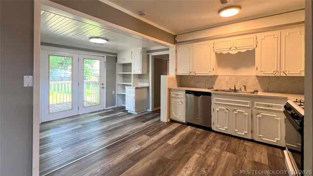 1230 N Olympia Avenue, Tulsa, OK 74127