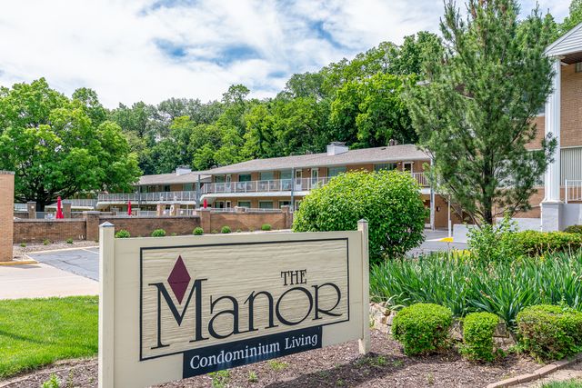 1104 Kimberly Road 908, Bettendorf, IA 52722
