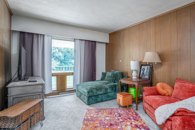 1104 Kimberly Road 908, Bettendorf, IA 52722