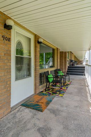 1104 Kimberly Road 908, Bettendorf, IA 52722
