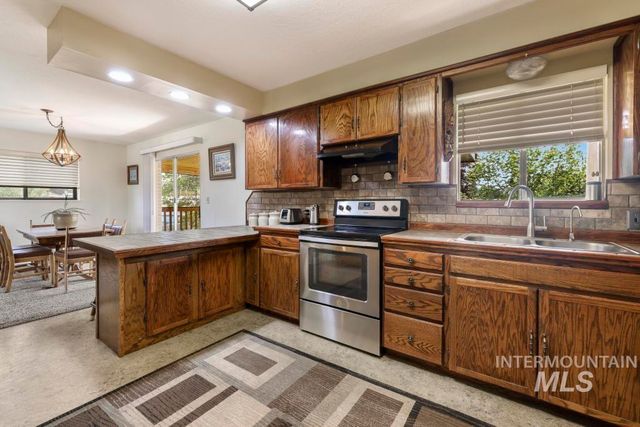 2148 Alta Vista Circle, Twin Falls, ID 83301