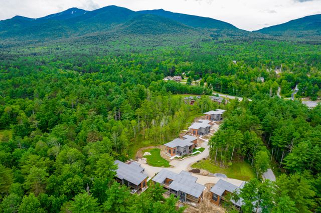 28 Bowman Lane, Unit 4, Wilmington, NY 12997