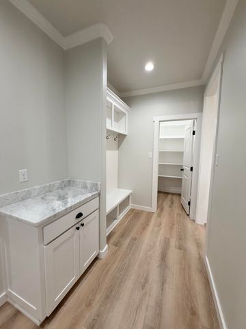 6021 Vista Del Sol Drive, San Angelo, TX 76904