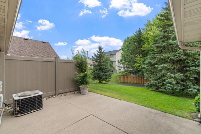 3700 Ladyslipper Lane N, Brooklyn Park, MN 55443