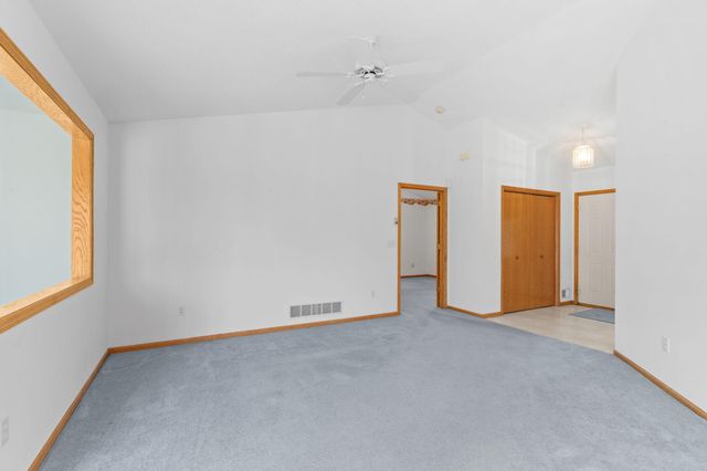 3700 Ladyslipper Lane N, Brooklyn Park, MN 55443