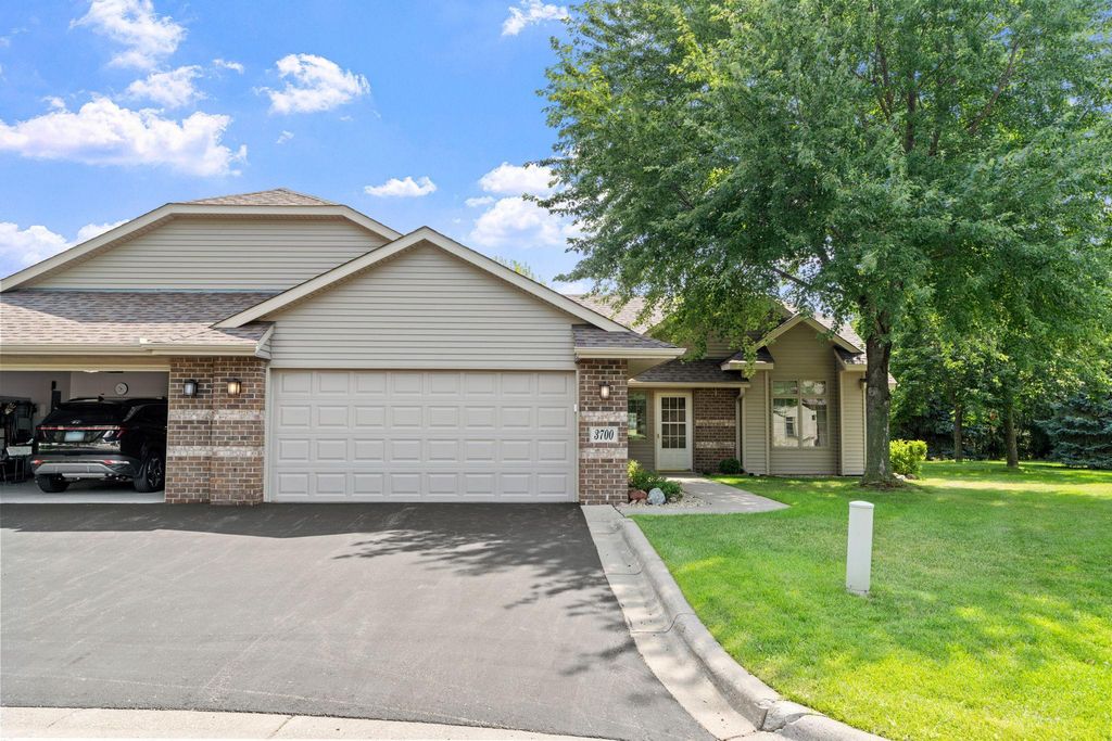 3700 Ladyslipper Lane N, Brooklyn Park, MN 55443