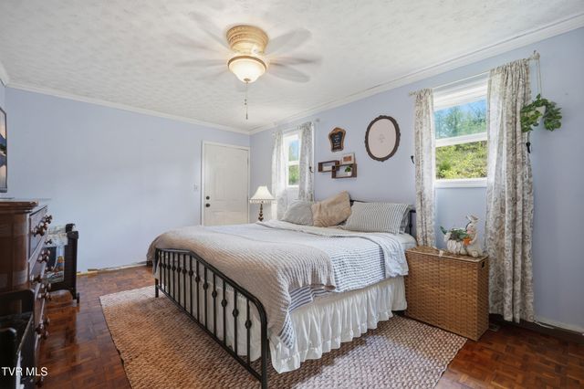 3026 Manville Road, Gate City, VA 24251