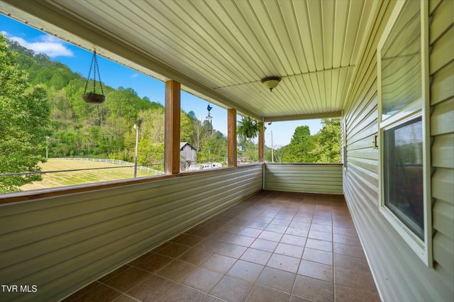3026 Manville Road, Gate City, VA 24251