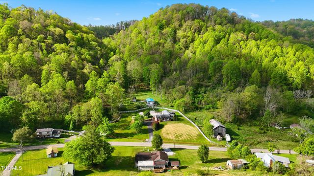 3026 Manville Road, Gate City, VA 24251