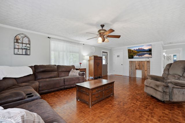 3026 Manville Road, Gate City, VA 24251