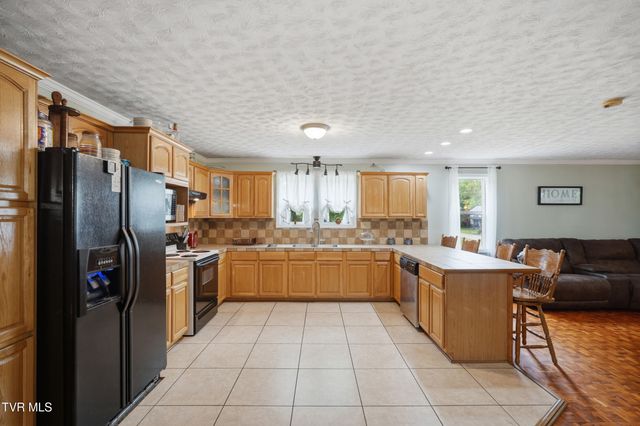 3026 Manville Road, Gate City, VA 24251