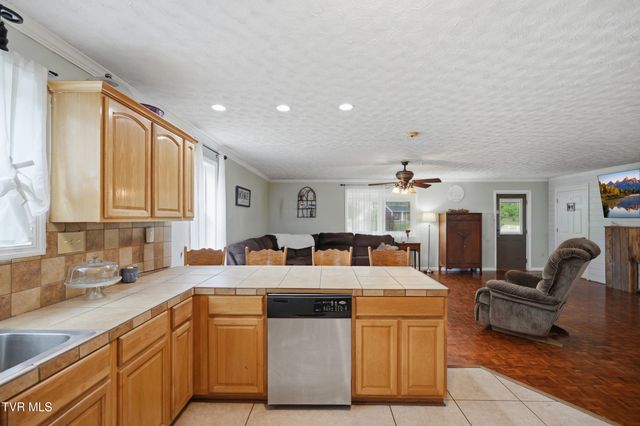 3026 Manville Road, Gate City, VA 24251