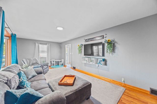 1020 Elm Avenue, Norwalk, IA 50211