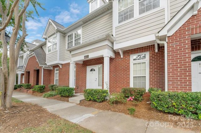 522 Jetton Street 49, Davidson, NC 28036