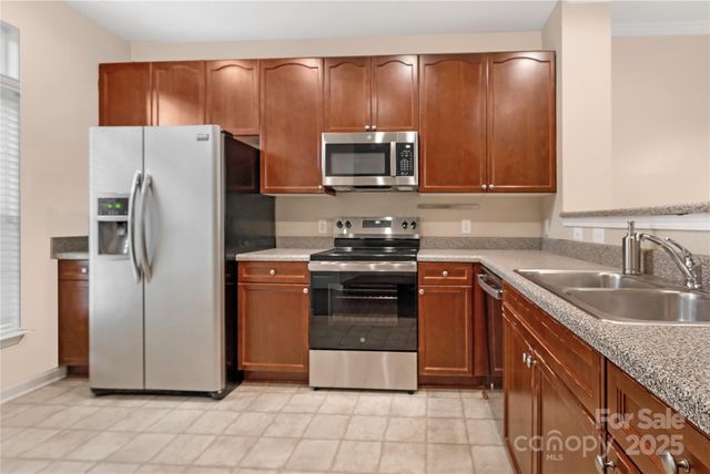522 Jetton Street 49, Davidson, NC 28036
