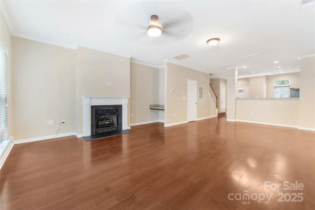 522 Jetton Street 49, Davidson, NC 28036