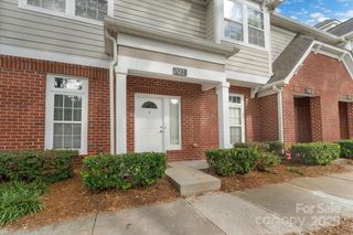 522 Jetton Street 49, Davidson, NC 28036